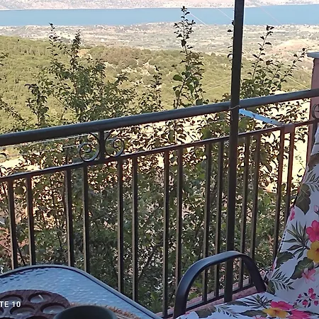 The Art Of The View בית נופש Mandoukata